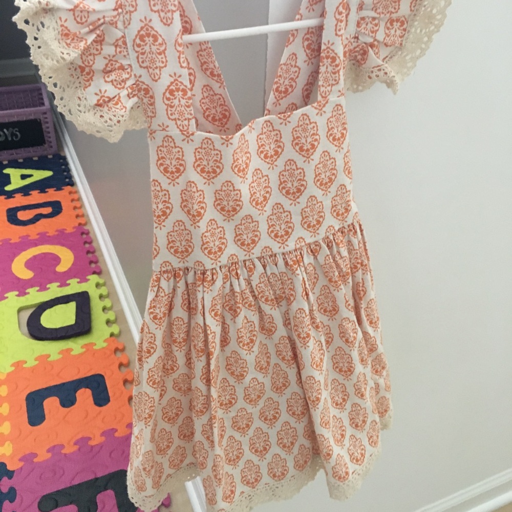 Sweet honey dress